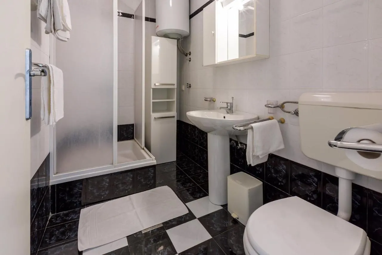One-Bedroom Apartment In Crikvenica II